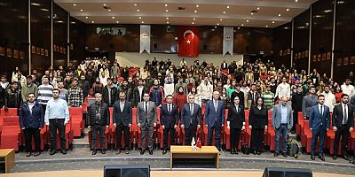 Savunma Sanayii Başkan Yardımcısı Prof. Dr. Hakan Karataş ERÜ'de Konferans Verdi