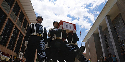 Şehit Astsubay Oğuzhan Arduç, Eskişehir'de son yolculuğuna uğurlandı