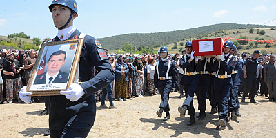 Şehit Uzman Çavuş Özcan son yolculuğuna uğurlandı