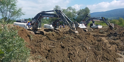 Sele kapılan kepçe operatörünün cenazesi bulundu