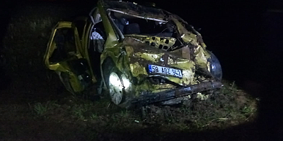 Sivas-Kayseri kara yolunda devrilen otomobildeki 3 kişi yaralandı