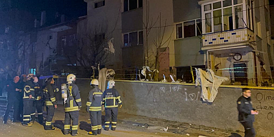 Sivas'ta bir apartman dairesinde doğal gaz patlaması nedeniyle 3 kişi yaralandı