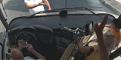 Şoförle tartışan yolcu otobüse zarar verdi