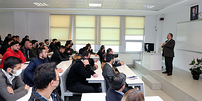 Talas Belediye Başkanı Mustafa Yalçın KAYÜ'lü gençlerle