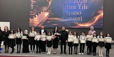 Talas Gençlik Merkezi Öğrencilerinden Muhteşem Yıl Sonu Konseri