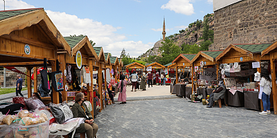 Talas'ta ''Maharetli Eller'' günü