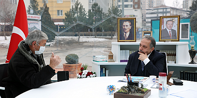 Talas'ta Şeffaf oda'da renkli görüntüler