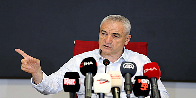 Teknik direktör Rıza Çalımbay, Sivasspor'dan ayrıldı