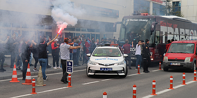 Trabzonspor kafilesi Kayseri'ye geldi