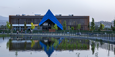 Türkiye'nin En Büyük Biyolojik Göleti, Görsel Şölen Sunuyor
