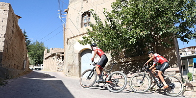 Uluslararası Erciyes MTB Cup Dağ Bisikleti Yarışları'nın ikinci etabı koşuldu