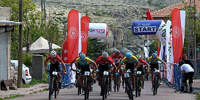 Uluslararası Koramaz Vadisi MTB Cup Dağ Bisikleti Yarışları'nın 2. etabı koşuldu