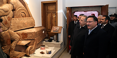 Vali Çiçek Çanakkale'den Cumhuriyet'e 100. Yıl Sergisi'nde