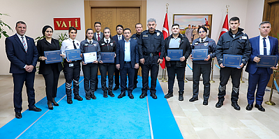 Vali Çiçek’ten Güven Timlerine Başarı Belgesi 