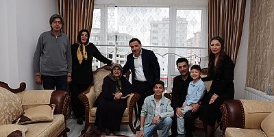 Vali Çiçek’ten Şehit Ailelerine Bayram Ziyareti 