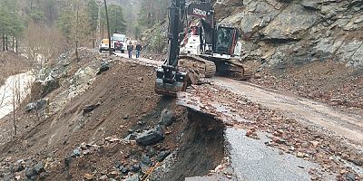 Yahyalı'da Sel ve Heyelan Sonucu Kapanan Yollar Ulaşıma Açıldı