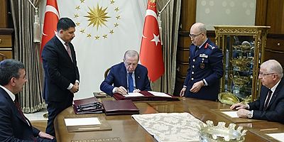 YAŞ kararları açıklandı: Genelkurmay Başkanlığına Orgeneral Selçuk Bayraktaroğlu atandı