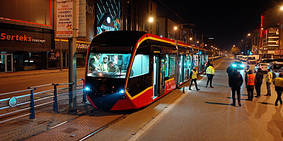 Yeni Tramvay Aracı Kayseri Yollarında