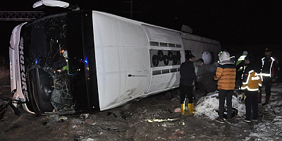 Yozgat'ta yolcu otobüsü devrildi, 1 kişi öldü