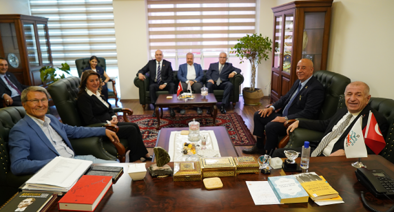 Ümit Özdağ, Yusuf Halaçoğlu'nu ziyaret etti