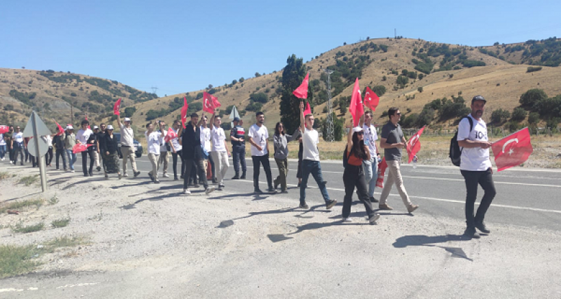 Zafer Partililer Kastamonu İnebolu'dan Ankara'ya kadar İstiklal yolu Zafer yürüyüşü yaptı